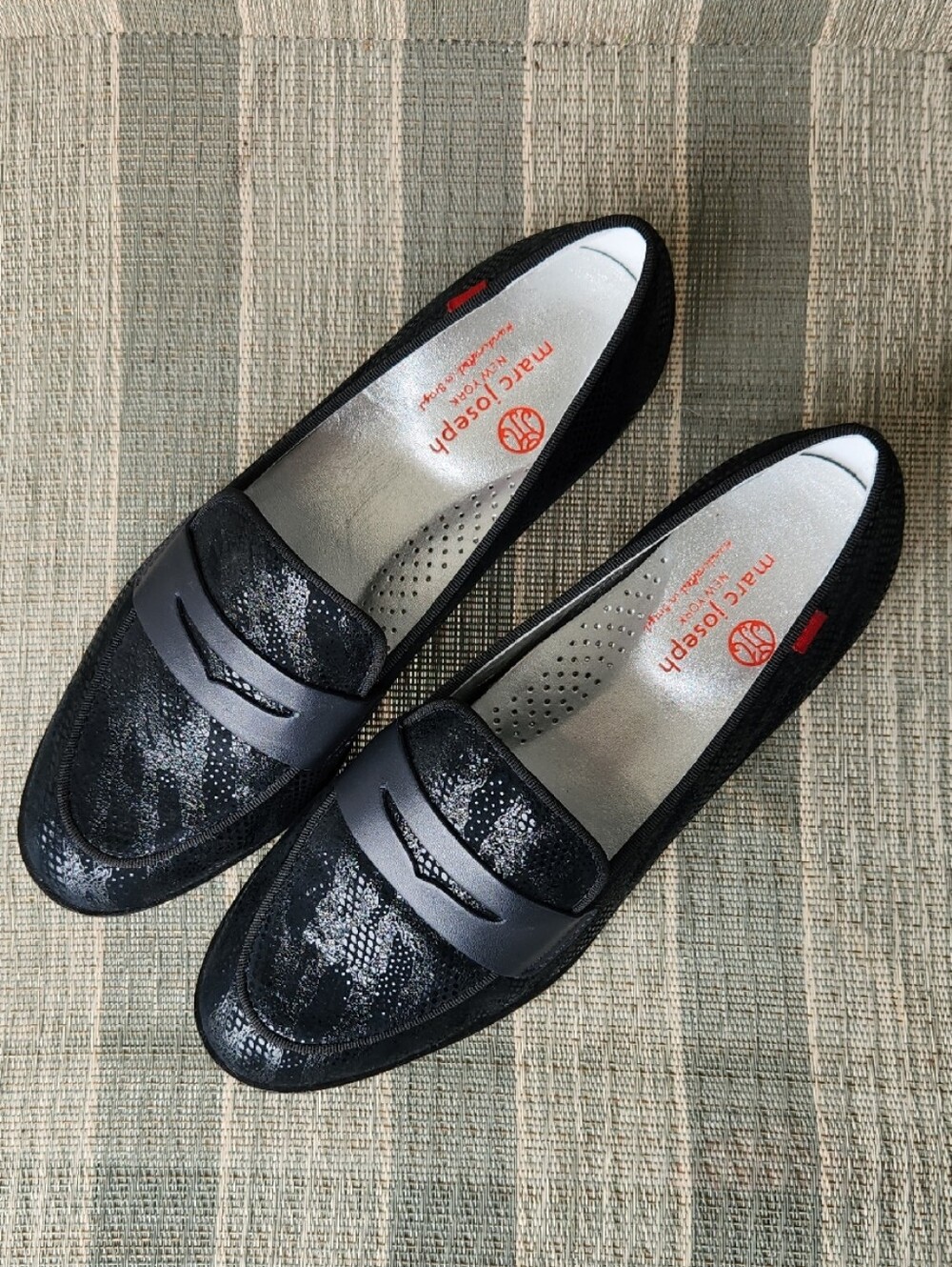 Marc Joseph Leather Penny Loafers Navy Blue Glaze Silver Insole Womens Sz 7 M